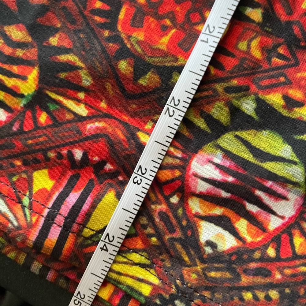 LuLaRoe Women’s Size L Colorful Geometric Pattern Skirt Cassie - Picture 10 of 11